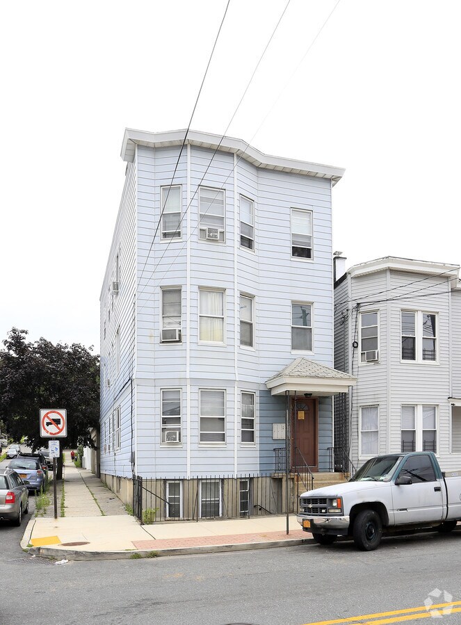 Photo - 362 Saw Mill River Rd Apartments