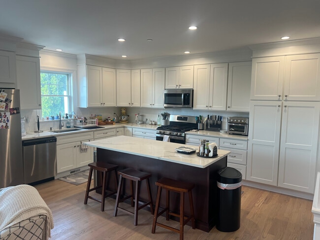 Photo - 111-113 Lincoln Ave