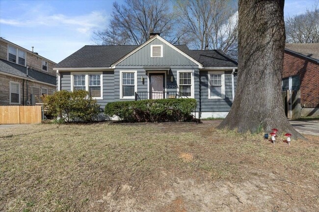 Building Photo - 1790 Lyndale Ave