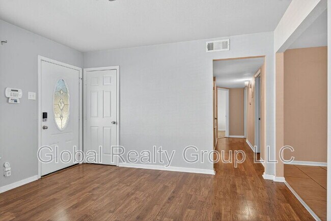 Photo - 189 National Blvd