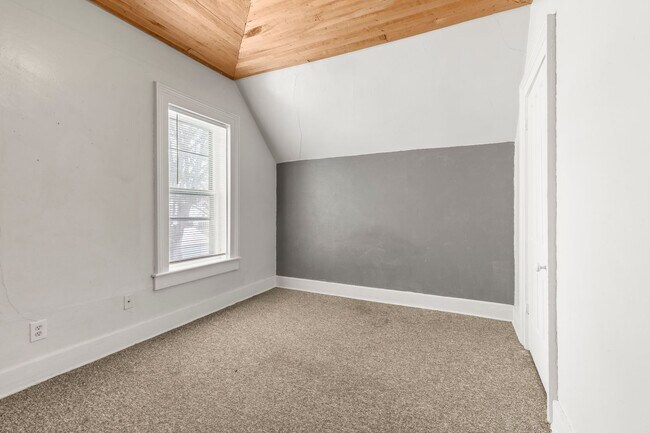 Photo - 117 W Division St Unit 3