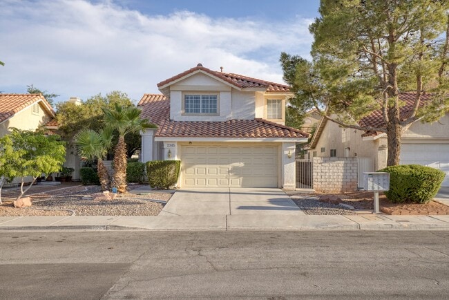 Photo - 2345 Potters