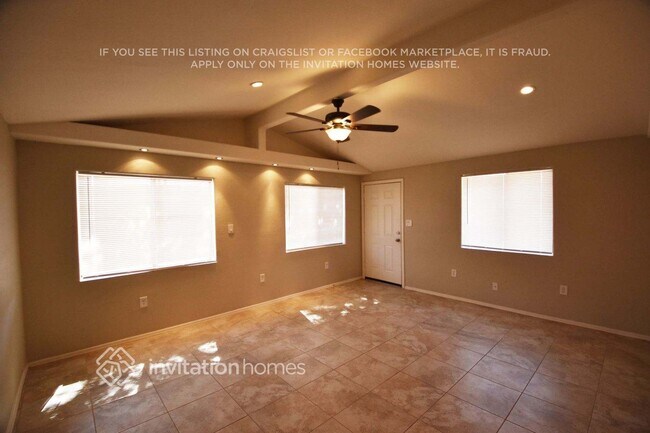 Photo - 548 N 98th St