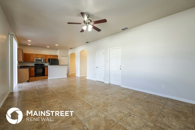Photo - 825 Eisenhower Blvd