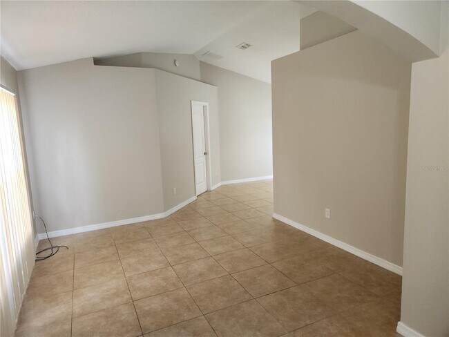 Photo - 1405 Teal Ct