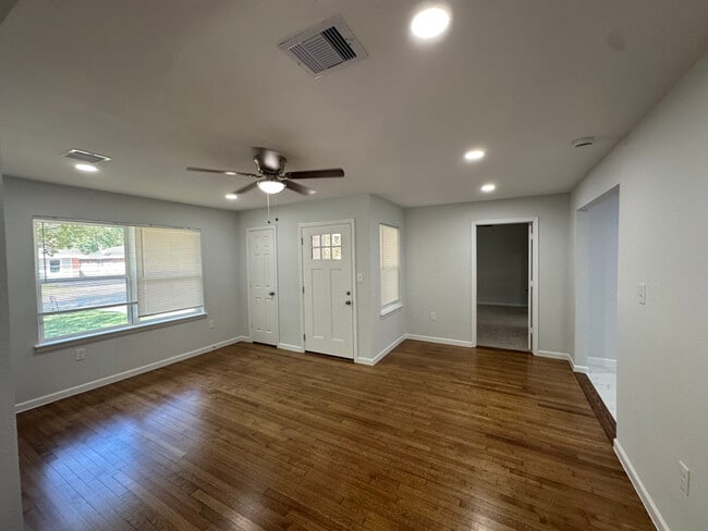 Photo - 224 Birch St