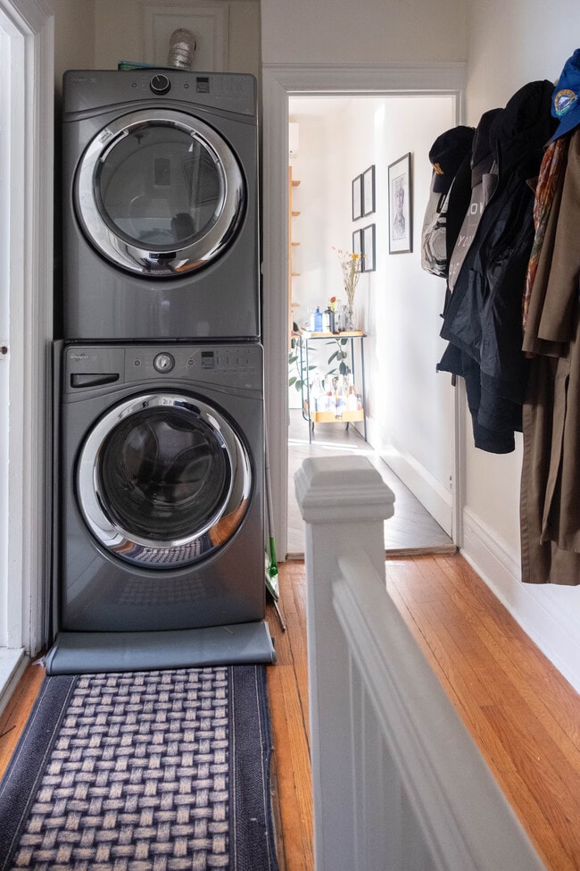 Photo - 218 Beatrice St Unit Flexible Furnished 3BD sublet in Little Italy