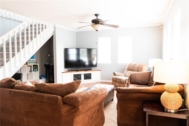 Photo - 5013 Riverside Dr