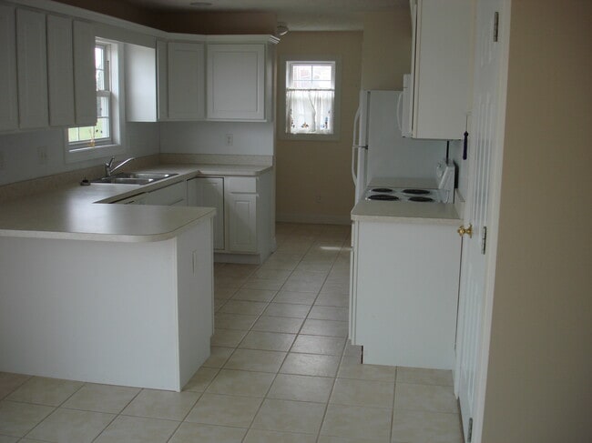 Photo - 1073 W Cook Rd