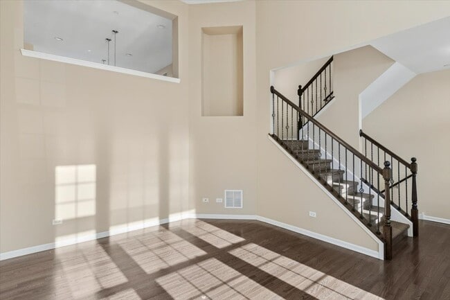 Photo - 2942 Madison Dr