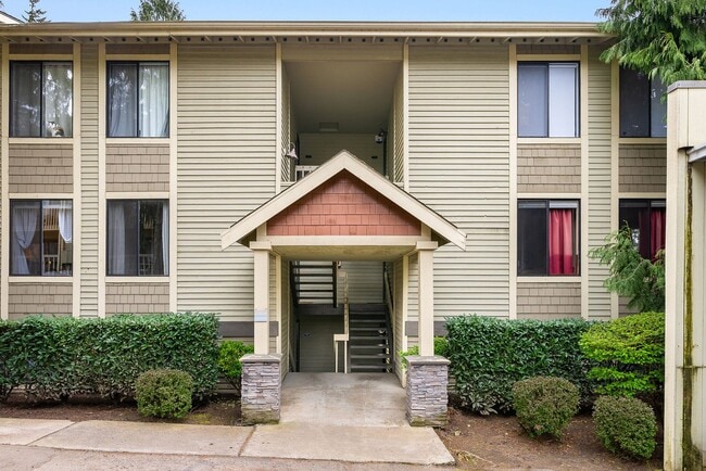 Photo - Coming soon - 2BR/1.5BA Condo in Kirkland
