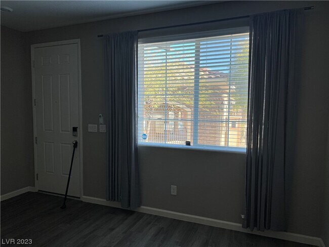 Photo - 8520 Insignia Ave Unidad 104