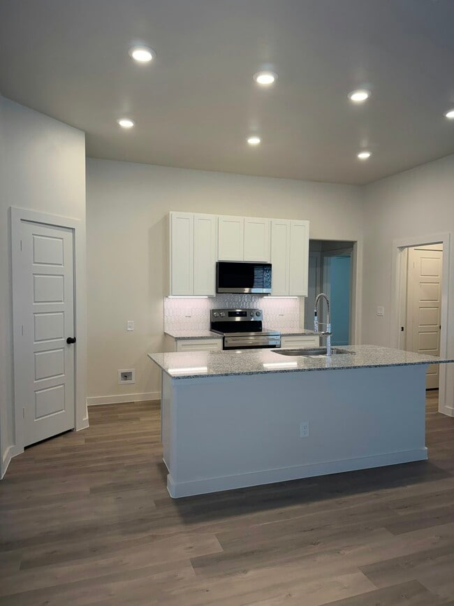 Photo - 9204 Prairieland Dr