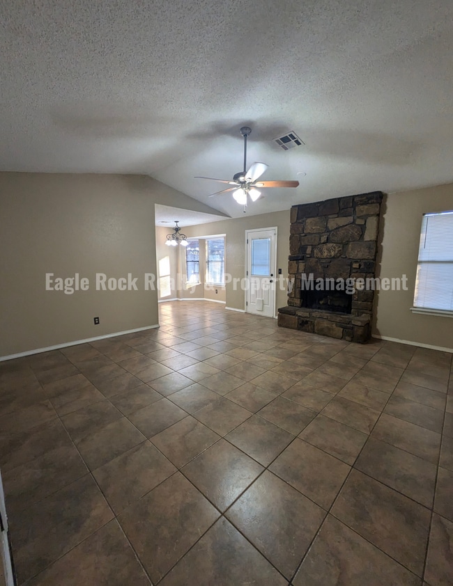 Photo - Tulsa House for Rent (3beds/2baths)