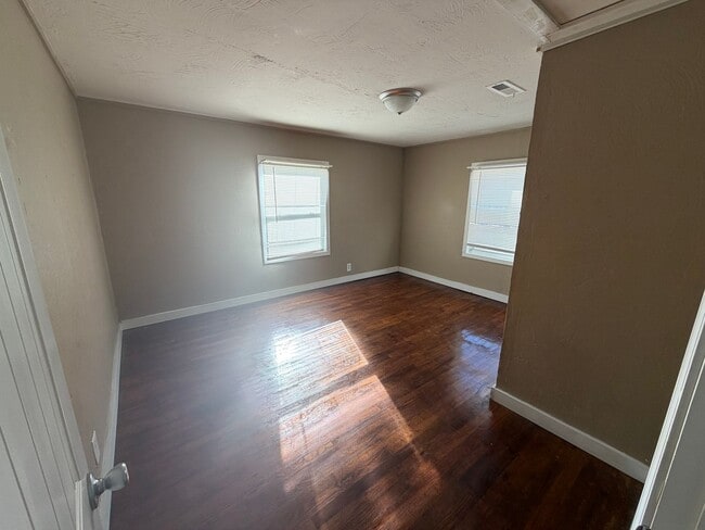 Photo - 2 Bed/1 bath House on 2 Acres!