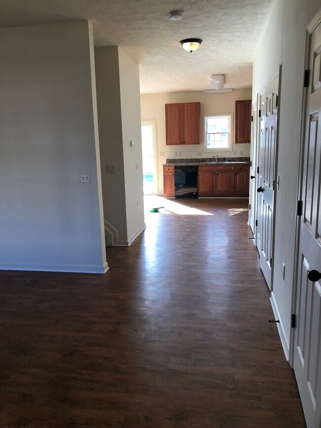 3 Bedroom, 2.5 Bath Two Level Townhouse House Rental in Harrisonburg