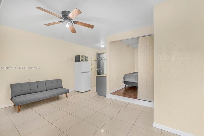 Building Photo - 12426 SW 259th St Unit A