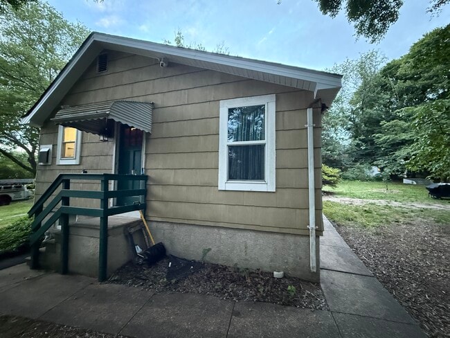 Photo - 6650 Montgomery Rd