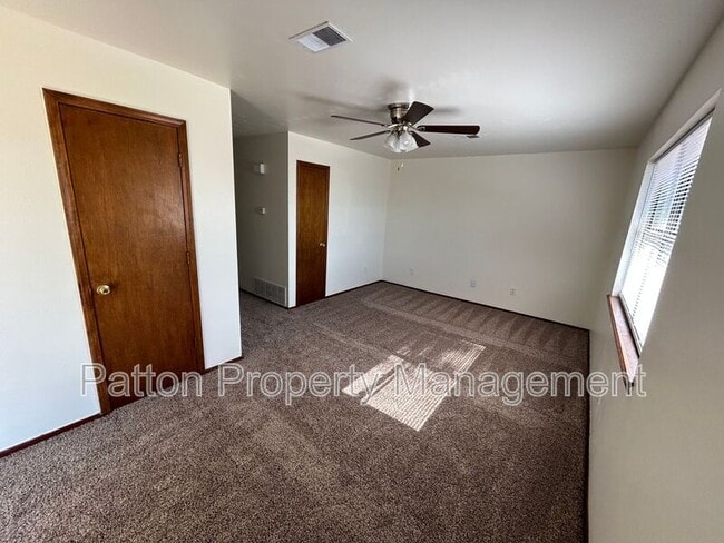 Photo - 901 N Maryland St Unit Apt A