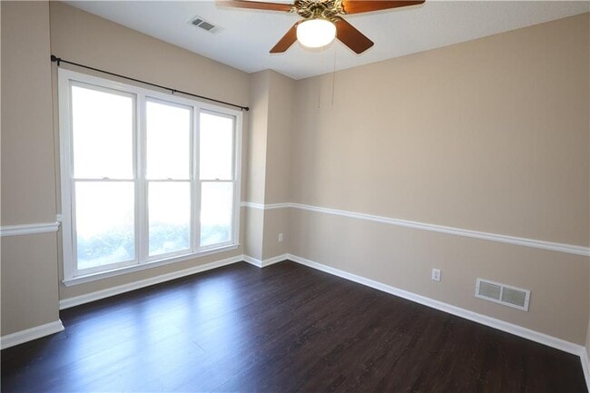 Photo - 6395 Seymour Ct NW