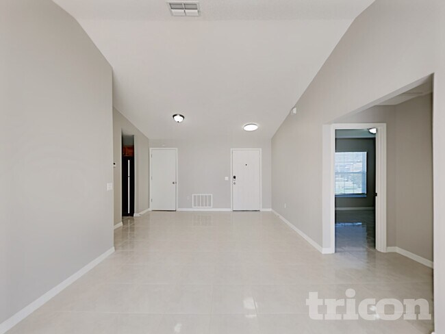 Photo - 651 Heraldo Ct