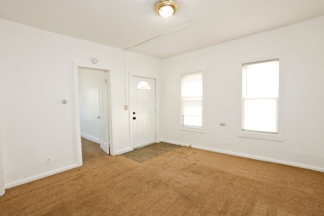 Photo - 257 Alphonse St Unidad Front