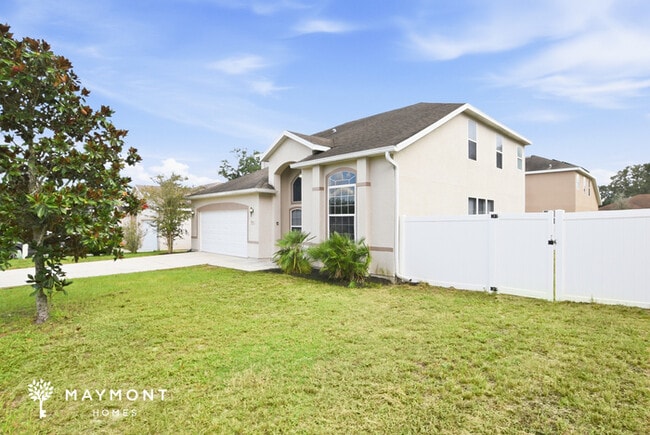 402 Bay Oak Ln