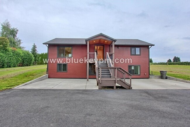4 Bed, 2 Bathroom, 2 Acre Multi-Generatio... - 4 Bed, 2 Bathroom,  2 Acre Multi-Generatio... House