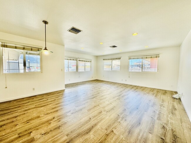 633 S Kamehameha Ave
