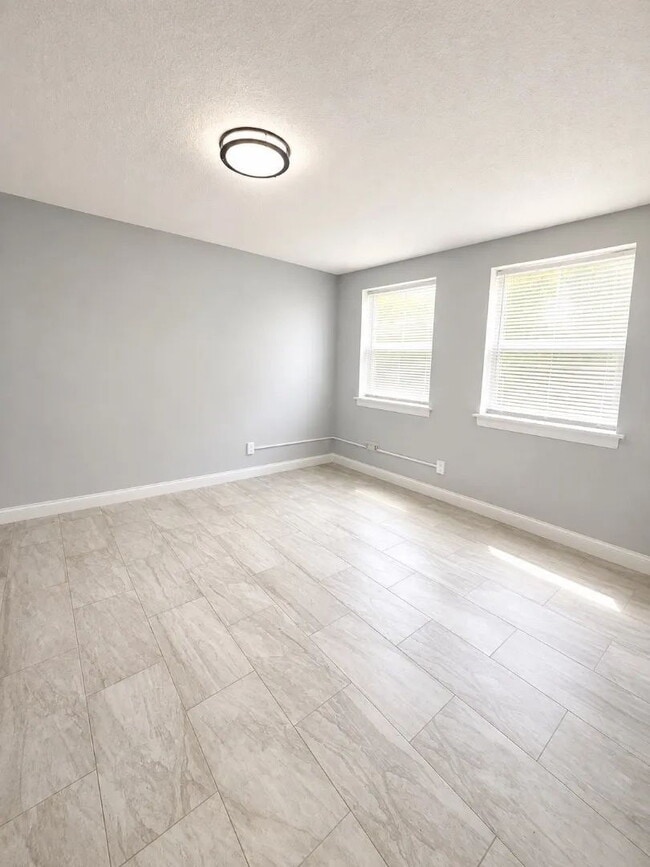 3115 Bracken Woods Ln