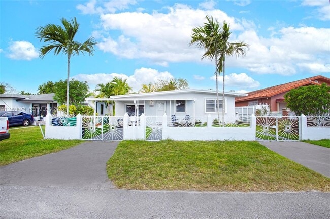 Building Photo - 6339 SW 32nd St