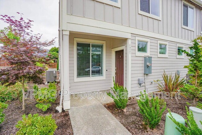 Photo - 6921 NE 16th Ave