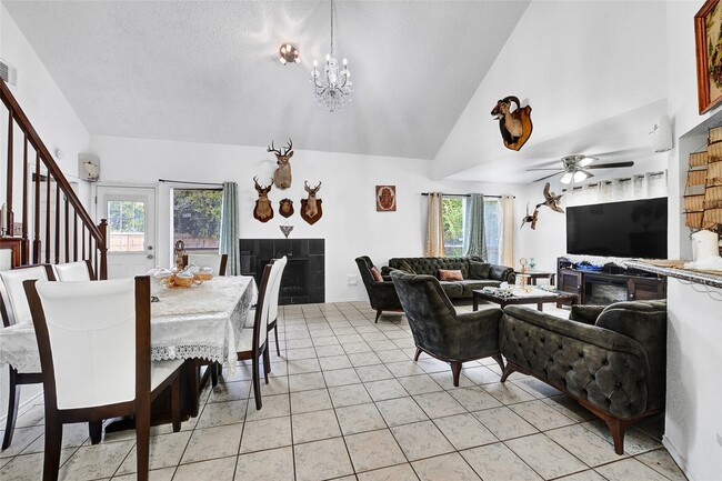 Photo - 13523 Pasa Robles Ln