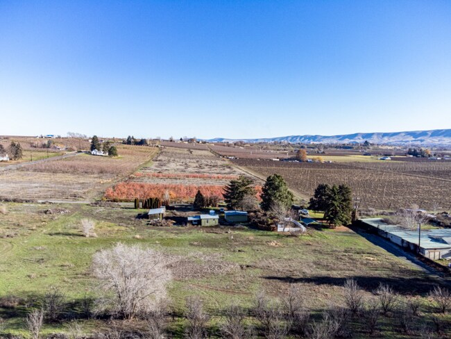 Photo - 80 Mountainview Rd