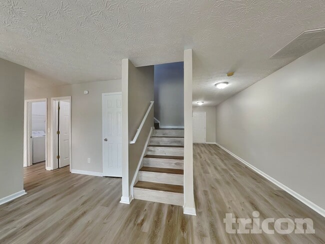 Photo - 597 Shadow Valley Ct