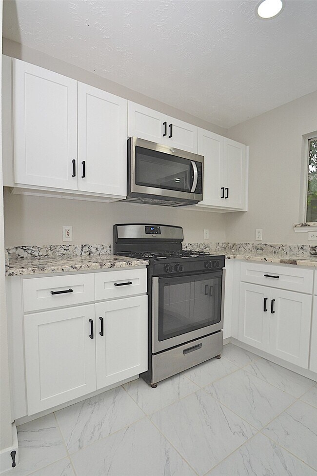 Photo - 631 Aweigh Dr