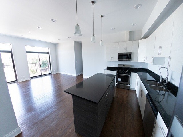 2515 W Lawrence Ave Unit 002E