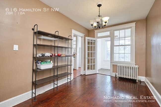 Photo - 616 Hamilton St NW
