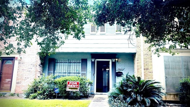Photo - 7925 Grove Ridge Dr