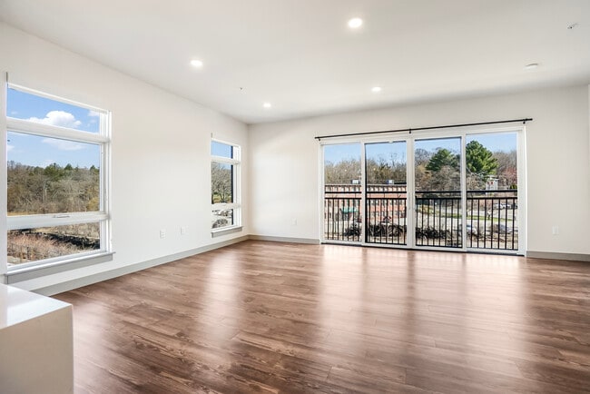 Photo - Grove Street Landing