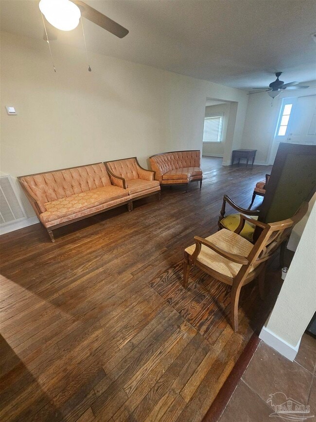 Photo - 506 E Scott St