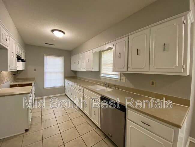 Photo - 8395 Burning Tree Ln