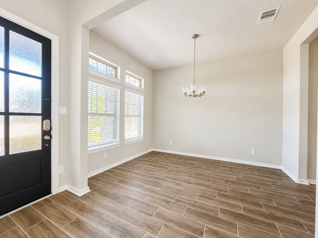 Photo - 21018 Camberwell Beauty Ln