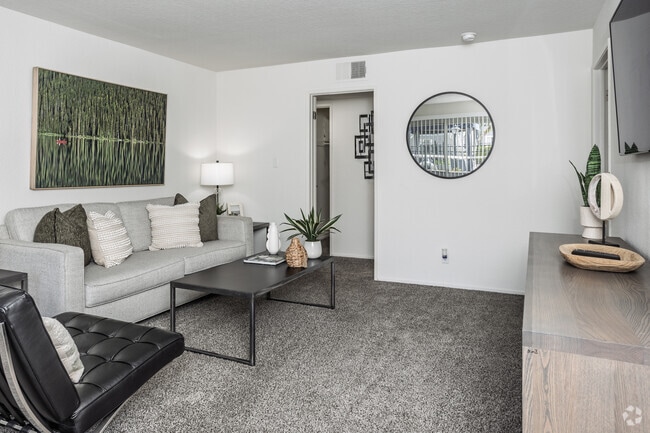 Dorchester 2BR, 2BA - 934SF - Livingroom
