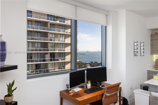 Photo - 121 NE 34th St Unit 2509