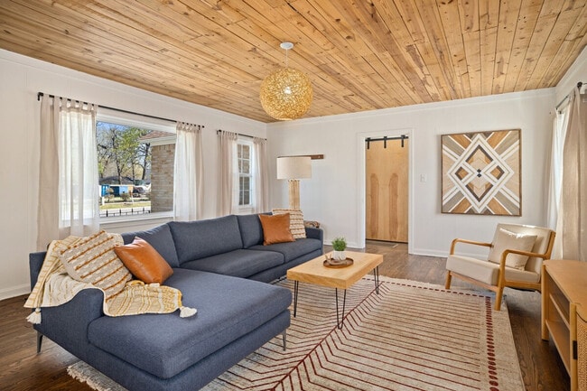 Photo - 337 NW A St Unidad ID1221794P