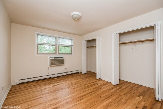 Photo - 2001 W Touhy Ave Unit 202