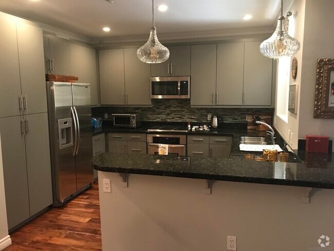 Building Photo - 3650 Fifth Ave Unit 415 Rental