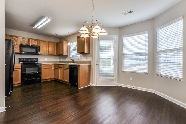 Photo - 1017 Early Rise St