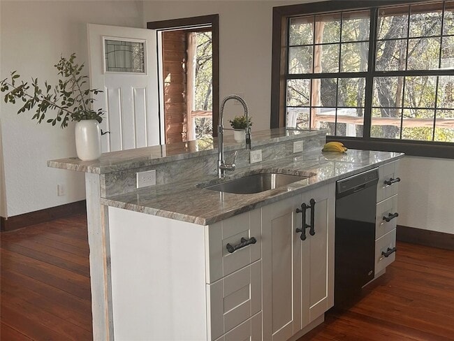 Photo - 15104 Texas St